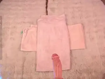 Chaturbate Live Sex of lau__1