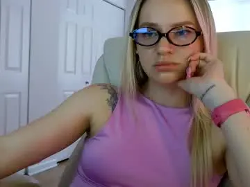 Chaturbate Adult Video Chat of moon_light_girl