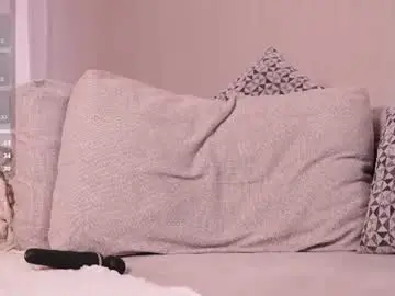 Chaturbate Free Porn Cam of shelleyborom