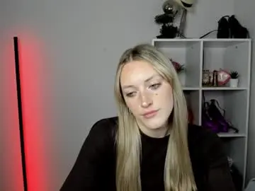 Chaturbate Live Sex of evelynblond