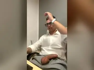 Chaturbate Live Sex Cam of masterboss_fl