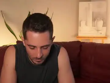 Chaturbate Live Sex Cam of mrgreeneyes01