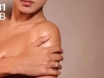 Chaturbate Free Live Porn of julii_rico