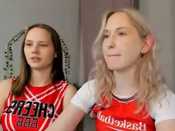 Chaturbate Best live sex cam show of lisaluve