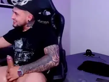 Chaturbate Live Porn of lliamm_2