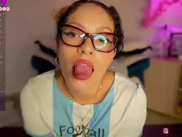 Chaturbate Live Sex Cam of soy_abi_