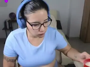 Chaturbate Free Porn Cam of moonwoman_