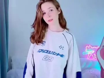 Chaturbate Live Sex Cam of poompoompeach_