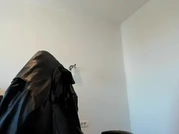 Chaturbate Live Sex Cam of alphagodleatherking92
