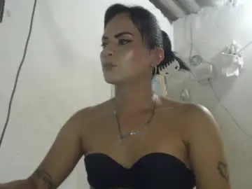Chaturbate Live Sex Cam of analia_smith