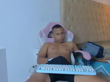 Chaturbate Live Sex of mastermorenohot23