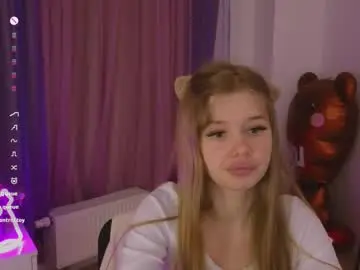 Chaturbate Live Sex Cam of riinaaa