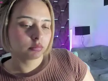 Chaturbate Nude Webcam of mikaelastonne