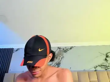 Chaturbate Live Sex Cam of candyandmarilyn