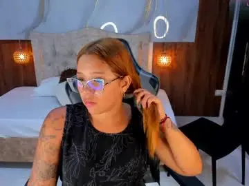 Chaturbate Adult Video Chat of mia_18v