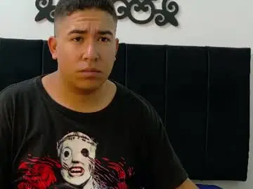 Chaturbate Sex Chat of james_02__