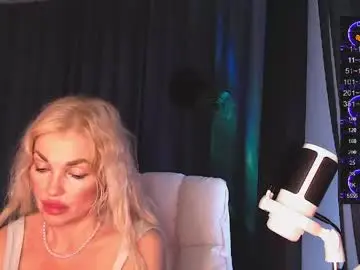 Chaturbate Live Sex Cam of margoo_77