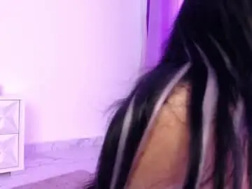 Chaturbate Live Sex Cam of raven_foxxy