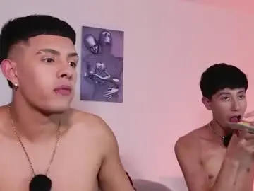 Chaturbate Live Sex Cam of steveen_1604