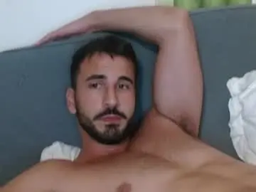Chaturbate Live Sex Cam of hornyasfuckk33