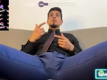 Chaturbate Best live sex cam show of tom_blunt96