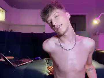 Chaturbate Best Webcam of andytwinkkk