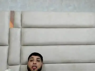 Chaturbate Live Sex Cam of demetriou_marquis