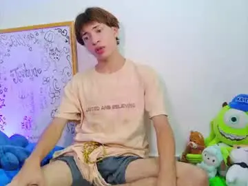 Chaturbate Adult Video Chat of ely_king