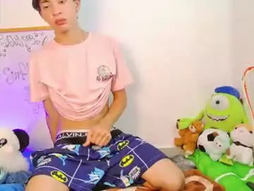 Chaturbate Live Sex Cam of ely_king