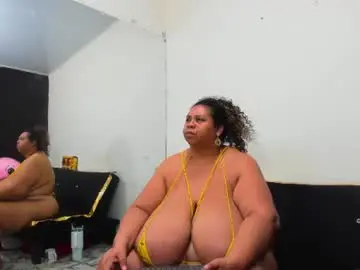 Chaturbate Live Sex of lynn_and_esteban