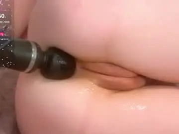 Chaturbate Live Sex Cam of caramelangels