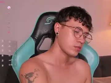 Chaturbate Best live sex cam show of leaneseb