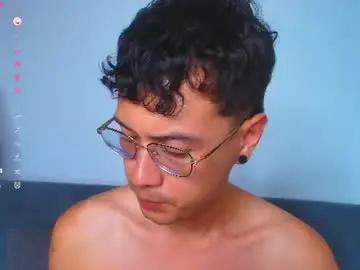 Chaturbate Adult Video Chat of leaneseb