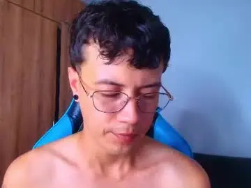 Chaturbate Free Live Porn of leaneseb