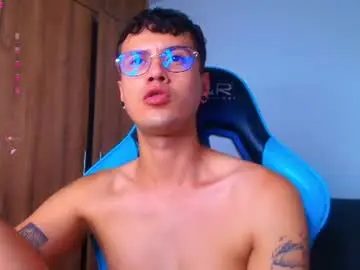 Chaturbate Free Live Porn of leaneseb
