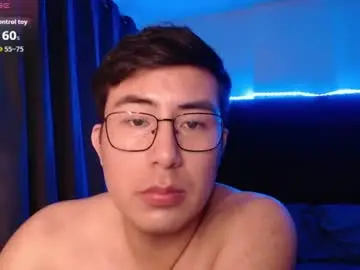 Chaturbate Free Live Porn of andrewmhilton_