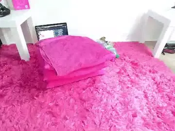 Chaturbate Live Sex Cam of peachyym