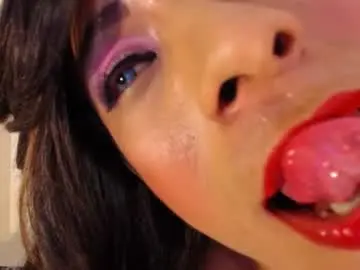 Chaturbate Free Live Porn of raven_foxter1