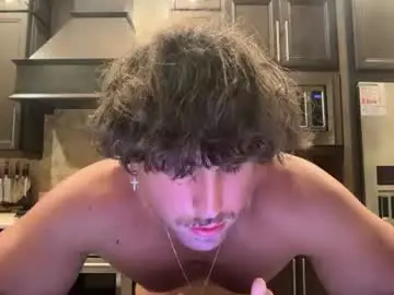 Chaturbate Live Sex Cam of hungkingg22
