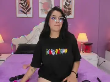 Chaturbate Watch Live Sex Cams of yayaqueen