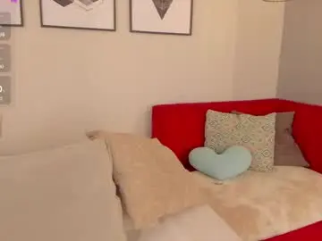 Chaturbate Live Sex Cam of ariavelvet_