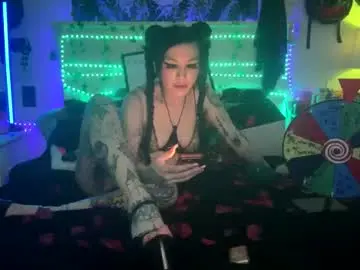 Chaturbate Live Sex Cam of emilietreez
