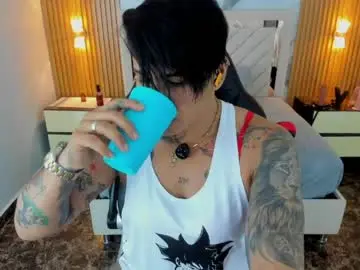 Chaturbate Sex Cam of karolandluna
