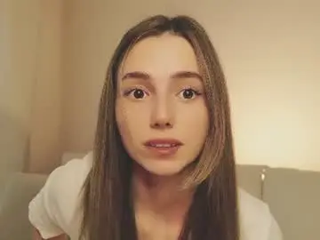 Chaturbate Watch Live Sex Cams of shypeachmaru