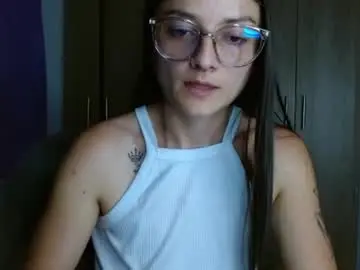 Chaturbate Adult Webcams of lilcoralinne_0