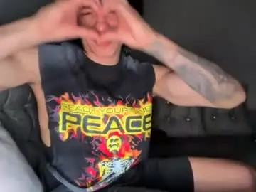 Chaturbate Live Sex Cam of mr_freed