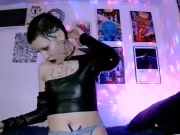 Chaturbate Sex Cam of plutonbluemoon_999