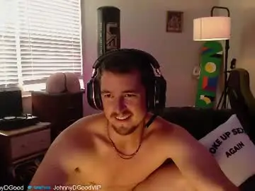 Chaturbate Live Sex Cam of bigjohnny550