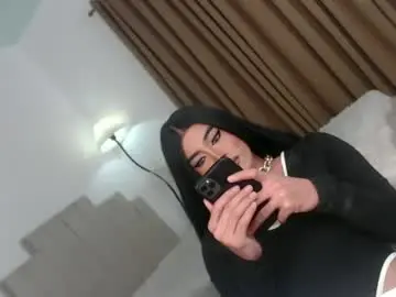 Chaturbate Live Porn of urnauthy_ciliaxxx