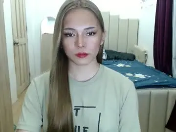 Chaturbate Live Sex Cam of queen_heart0